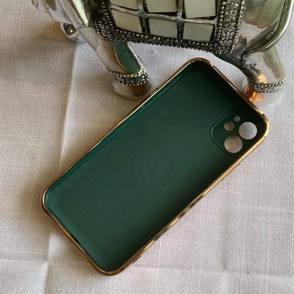 Silicone I phone case with rotatable kickstand & shockproof protection - Picture 6 of 9